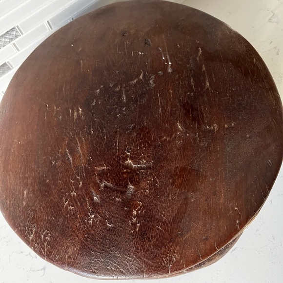 Wooden riser - Picture 2 of 4